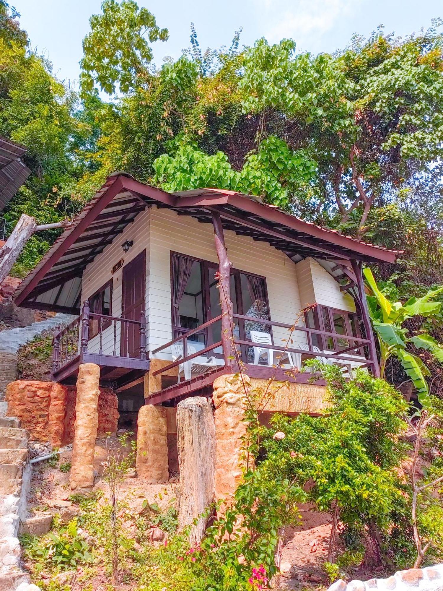 Phi Phi Private Beach Resort Екстер'єр фото