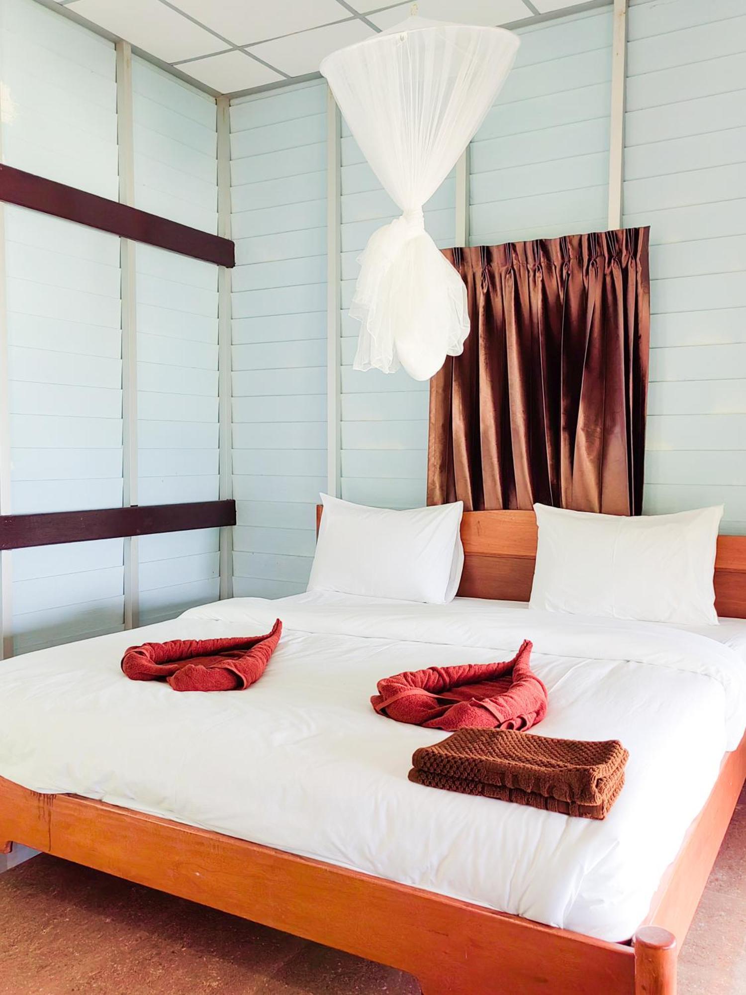 Phi Phi Private Beach Resort Екстер'єр фото