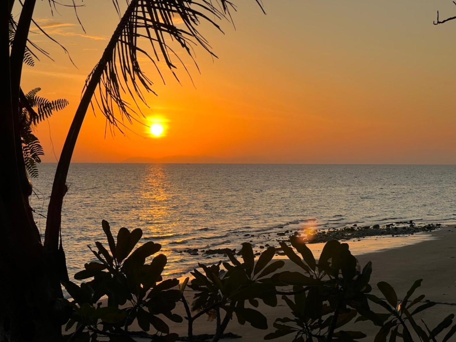 Phi Phi Private Beach Resort Екстер'єр фото