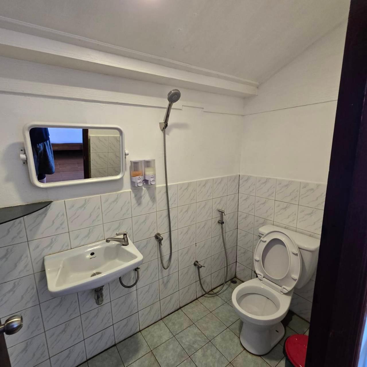 Phi Phi Private Beach Resort Екстер'єр фото
