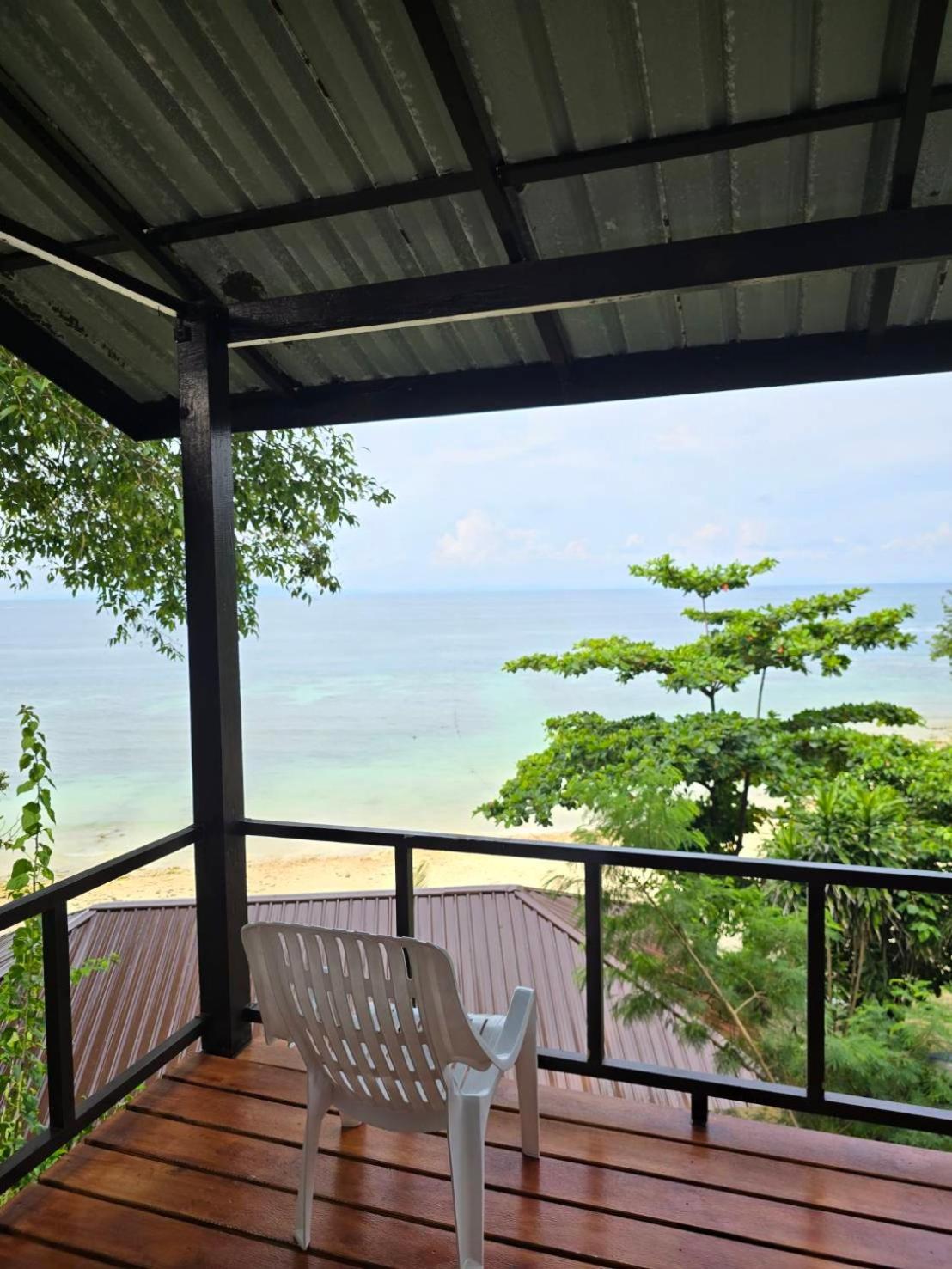 Phi Phi Private Beach Resort Екстер'єр фото