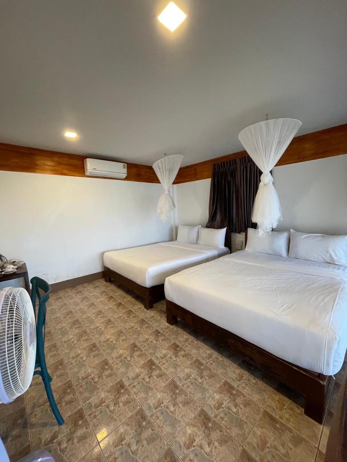 Phi Phi Private Beach Resort Екстер'єр фото